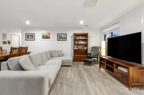 Property photo of 27 Mulgara Drive Thurgoona NSW 2640