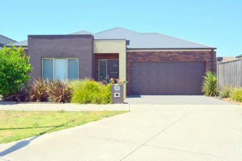 6 Opal Cct, Epping, VIC 3076