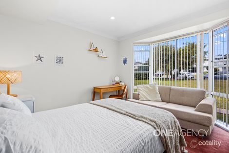 Property photo of 19 Malin Road Oak Flats NSW 2529