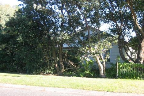 33 Campbell Ave, Anna Bay, NSW 2316