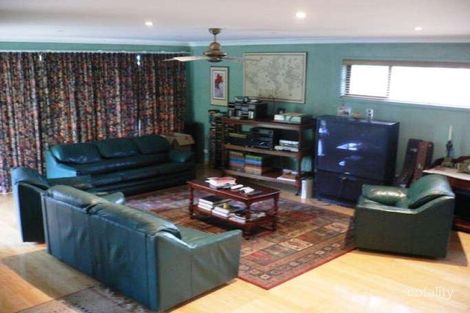 Property photo of 19 Cleverton Close Warners Bay NSW 2282