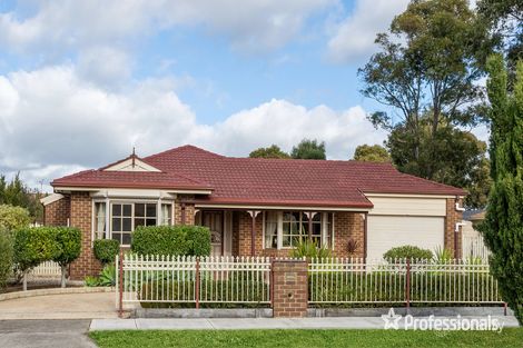 3 Bellbird Ave, Taylors Lakes, VIC 3038