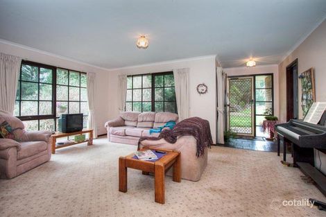 Property photo of 63 Hastings Drive New Gisborne VIC 3438