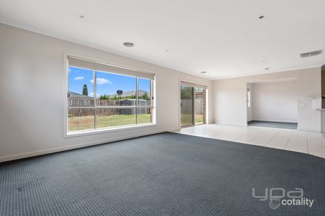 Property photo of 1 Stacey Court Harkness VIC 3337