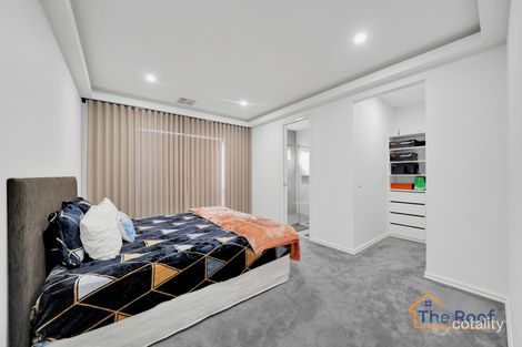 Property photo of 4 Shelterbelt Avenue Weir Views VIC 3338