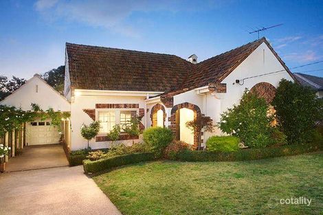 Property photo of 10 Hillcrest Avenue Caulfield South VIC 3162