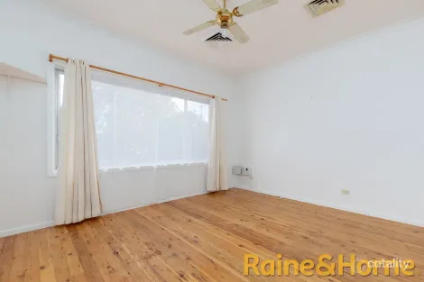 Property photo of 12 Heather Street Dubbo NSW 2830
