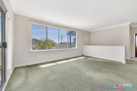 Property photo of 6 Glenroy Avenue Golden Bay WA 6174