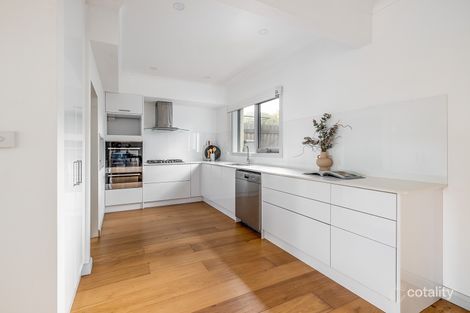Property photo of 17 Rigby Lane Kensington VIC 3031