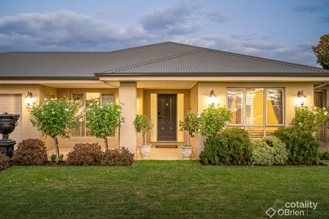 Property photo of 7 Sturt Court Wangaratta VIC 3677