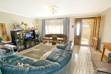 Property photo of 2/4 Dent Close Hinchinbrook NSW 2168