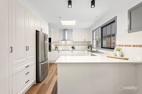 Property photo of 2 Eliza Close Warranwood VIC 3134