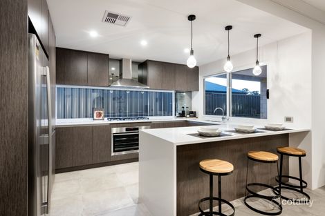 Property photo of 20 Yarrow Street Treeby WA 6164