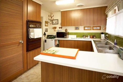 Property photo of 46 Dunsterville Crescent Frankston VIC 3199