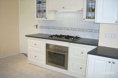 Property photo of 10 Garden Court Keysborough VIC 3173