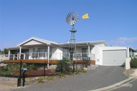 3 Olive Grove Rd, Encounter Bay, SA 5211