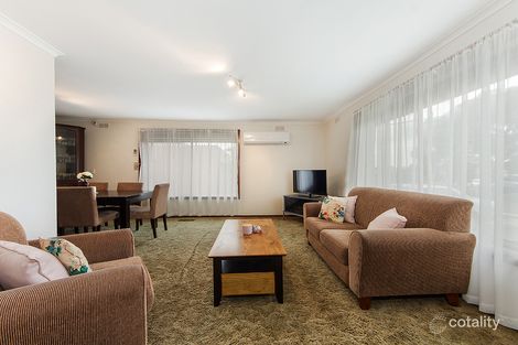 Property photo of 2 Halifax Close St Albans VIC 3021