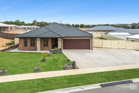 Property photo of 15 Aspect Boulevard Broadford VIC 3658