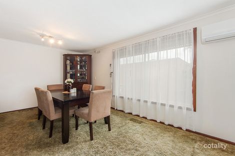 Property photo of 2 Halifax Close St Albans VIC 3021