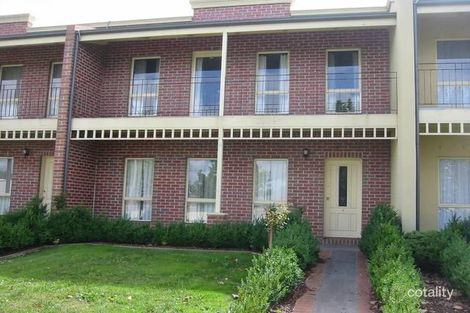 9/10 Parkhill Dr, Berwick, VIC 3806