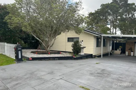 Property photo of 23 Auster Crescent Sanctuary Point NSW 2540