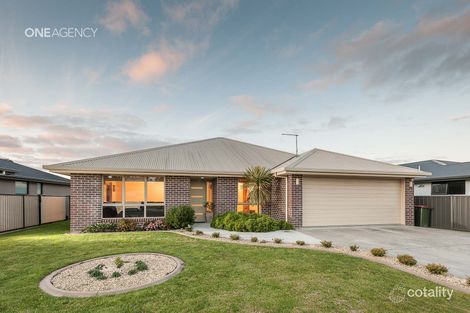 Property photo of 16 Sandy Crescent Wynyard TAS 7325