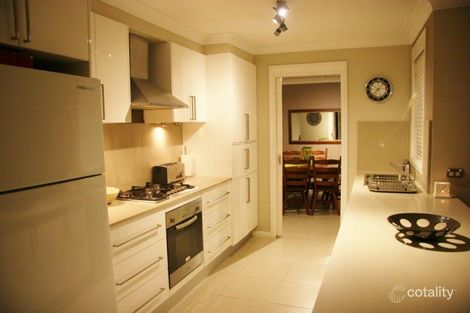 Property photo of 28 Bowerbird Crescent St Clair NSW 2759