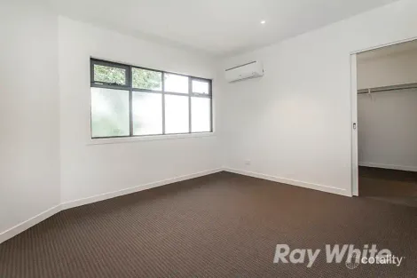 Property photo of 2/322 Huntingdale Road Mount Waverley VIC 3149