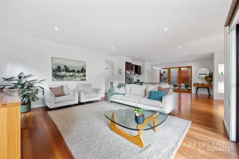 Property photo of 17 View Point Drive Ballarat North VIC 3350