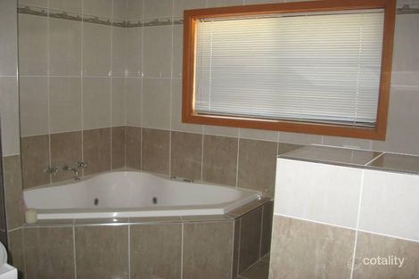 Property photo of 202 William Street Young NSW 2594