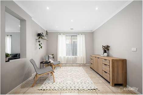 Property photo of 22 Macadamia Grove Werribee VIC 3030