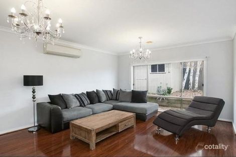 Property photo of 4 Gill Place Caroline Springs VIC 3023