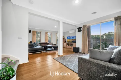 Property photo of 162 Paterson Drive Lynbrook VIC 3975