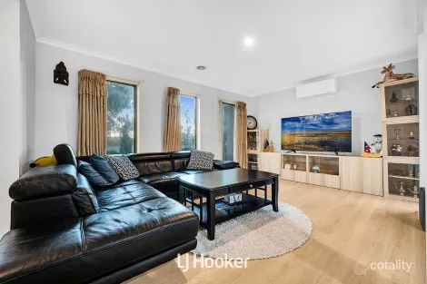 Property photo of 162 Paterson Drive Lynbrook VIC 3975