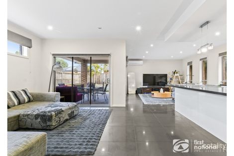 Property photo of 22 Mickleham Drive Cranbourne North VIC 3977