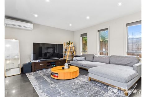 Property photo of 22 Mickleham Drive Cranbourne North VIC 3977