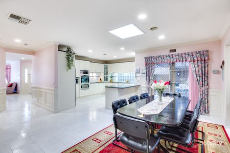 Property photo of 18 Reed Crescent Taylors Lakes VIC 3038