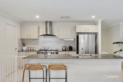 35 Grantham Cres, Denham Court, NSW 2565