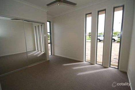 Property photo of 32 Sandhurst Crescent Peregian Springs QLD 4573
