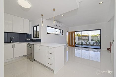 Property photo of 2/47 Hutchins Street Kedron QLD 4031