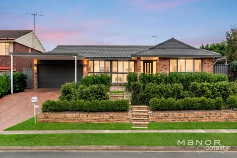 36 Molyneaux Ave, Kings Langley, NSW 2147