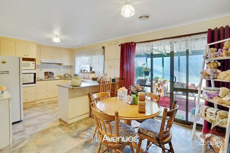 Property photo of 10 Murray Court Cranbourne VIC 3977