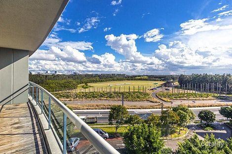 12/27 Bennelong Pkwy, Wentworth Point, NSW 2127