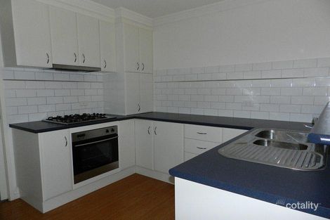 Property photo of 15 Grenoble Close Spring Gully VIC 3550