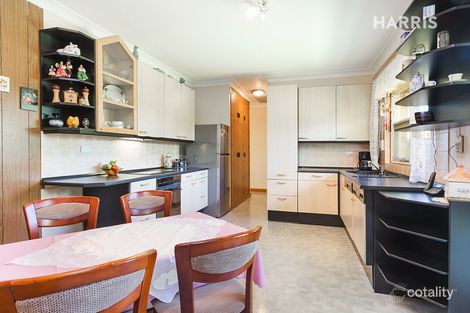 Property photo of 2 Lillimur Avenue Morphett Vale SA 5162