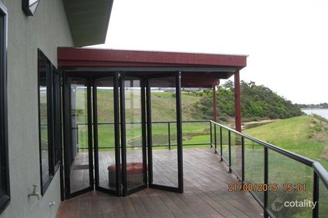 Property photo of 4 Cabarita Point Kalimna VIC 3909