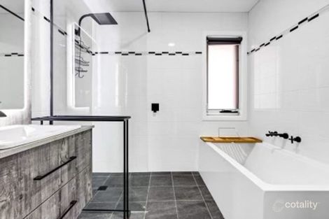 Property photo of 251 West Street Hay NSW 2711