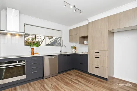 Property photo of 2/27 Melton Road Nundah QLD 4012