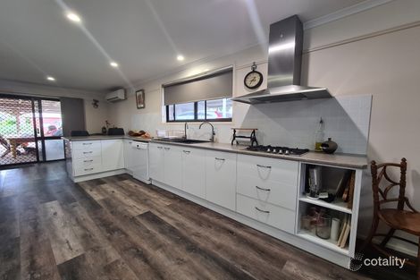 Property photo of 10 Mocatta Street Goombungee QLD 4354