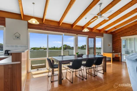 Property photo of 41 Whipbird Way Marion Bay SA 5575